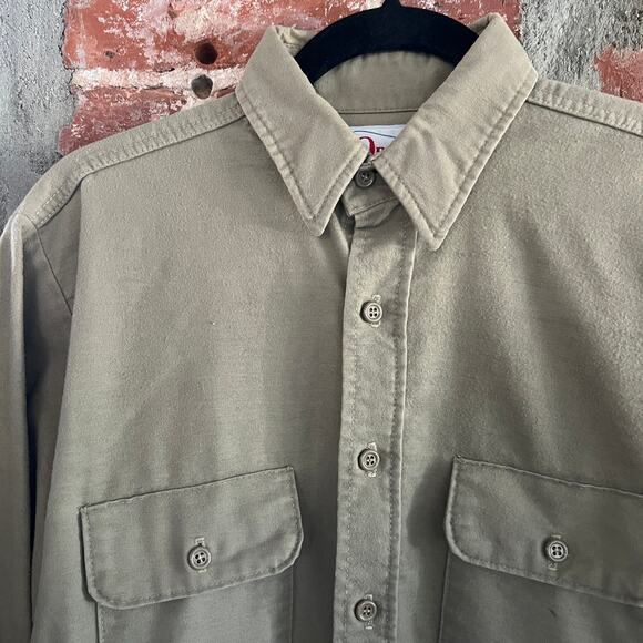 VTG Orvis MADE IN USA Men's LS Shirt M 21.5x28 - Picture 1 of 5
